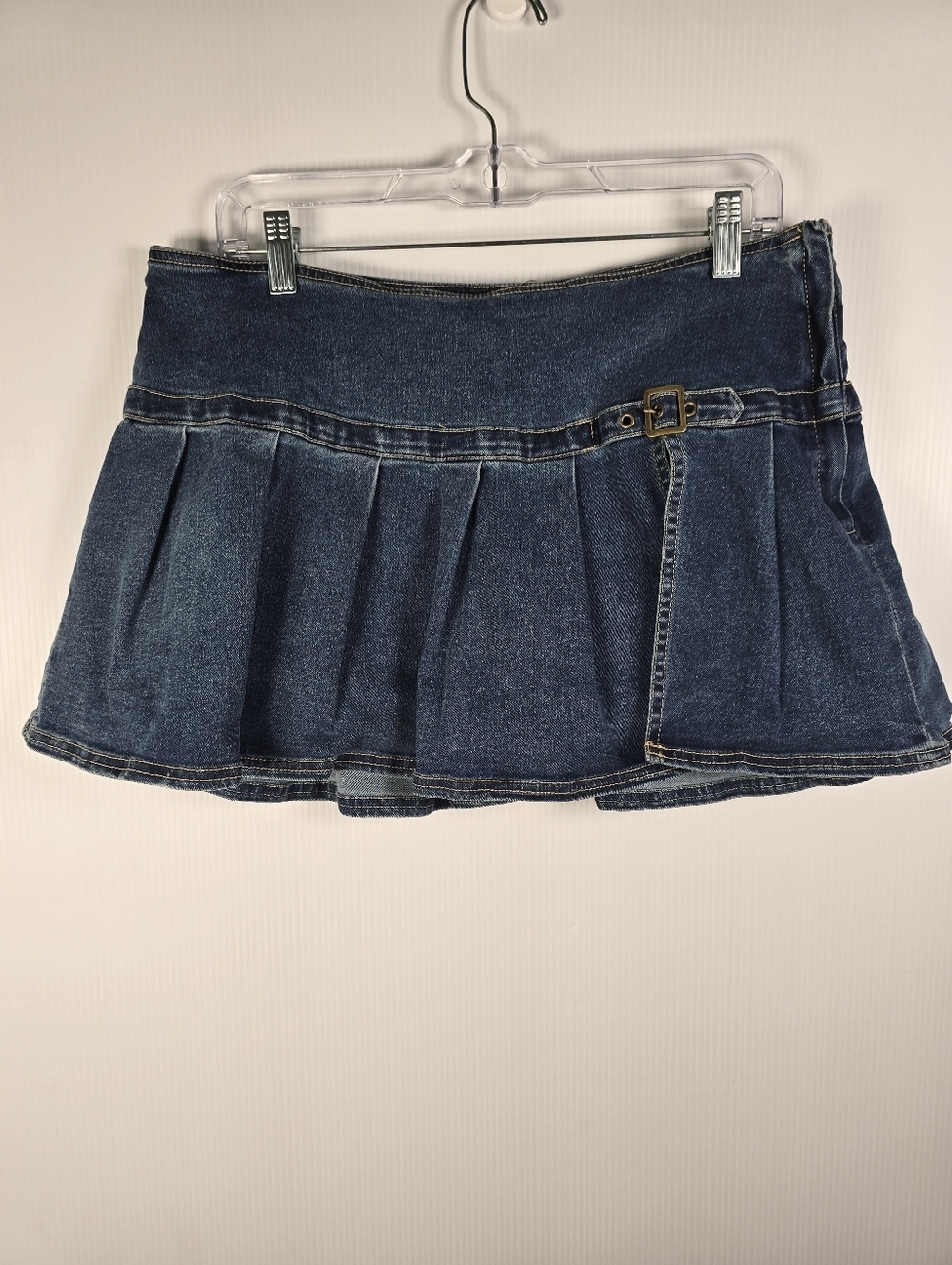 Madden NYC Denim Pleated Mini Skirt Low-Rise Waist Buckle Detail Y2K Size L
